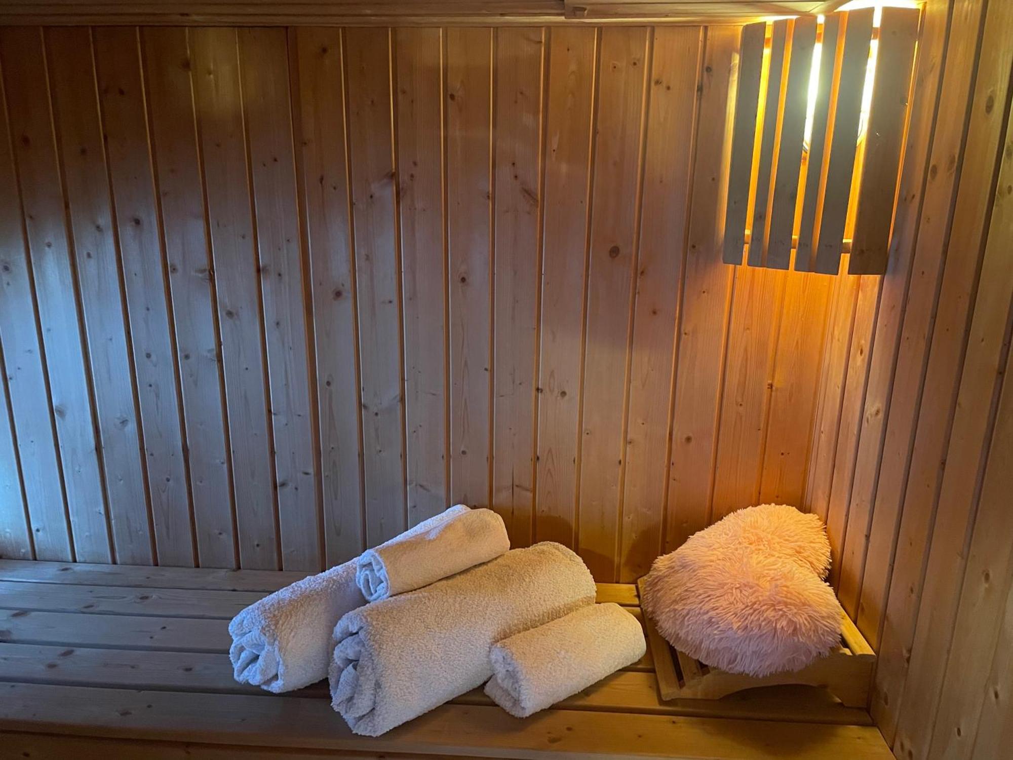 Chalet Free Sauna & Spa Superking Bed Killaloo Esterno foto