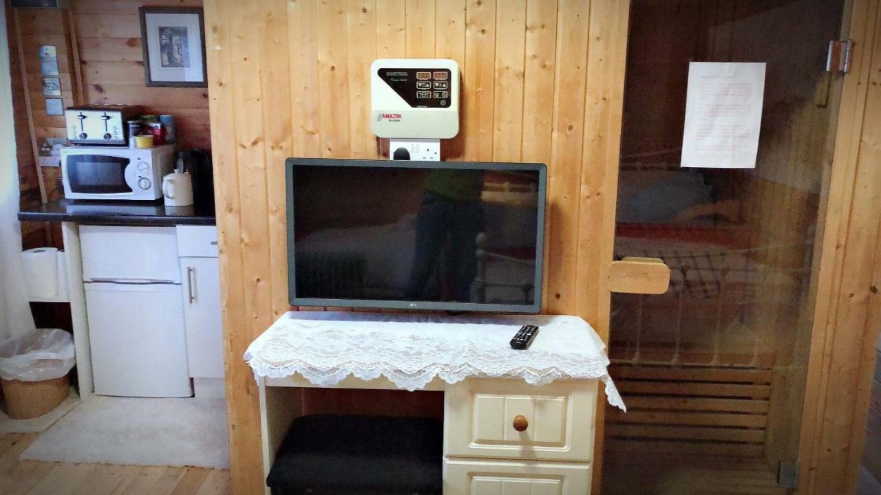 Chalet Free Sauna & Spa Superking Bed Killaloo Esterno foto
